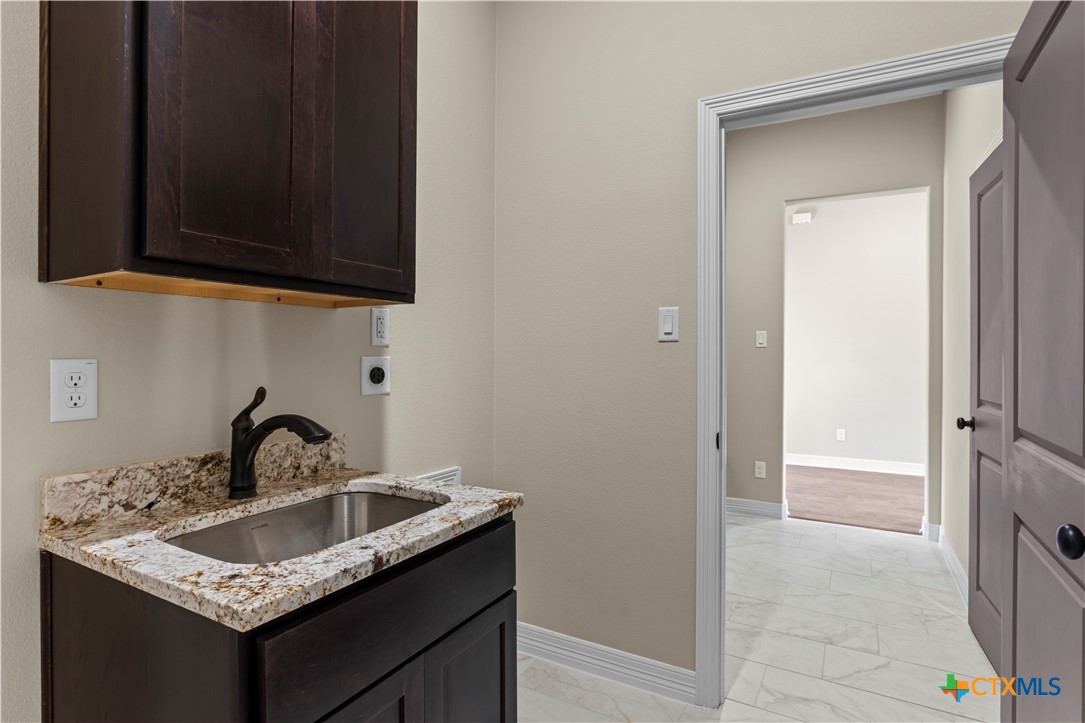 2136 Oak Draw Court Belton, TX 76513 - Photo 43 of 46