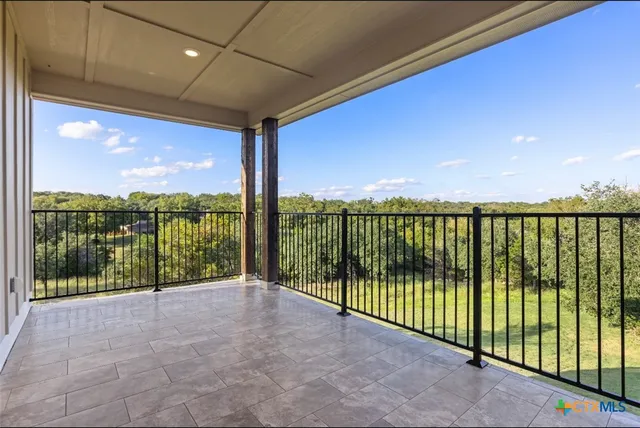 a view of outdoor space with city view