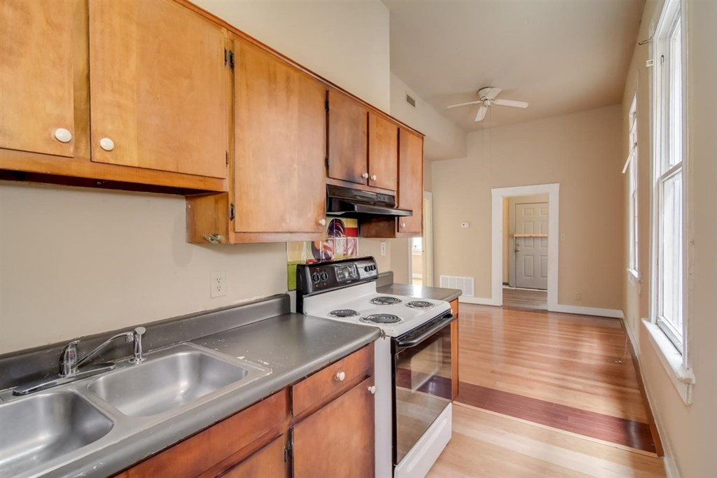 506 A 3rd Street Augusta, GA 30901 - Photo 10 of 18