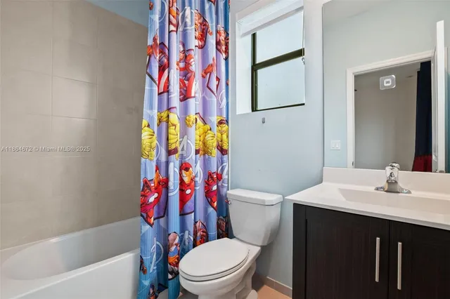 $3,000 | 20814 Northeast 5th Court, Miami, FL 33179