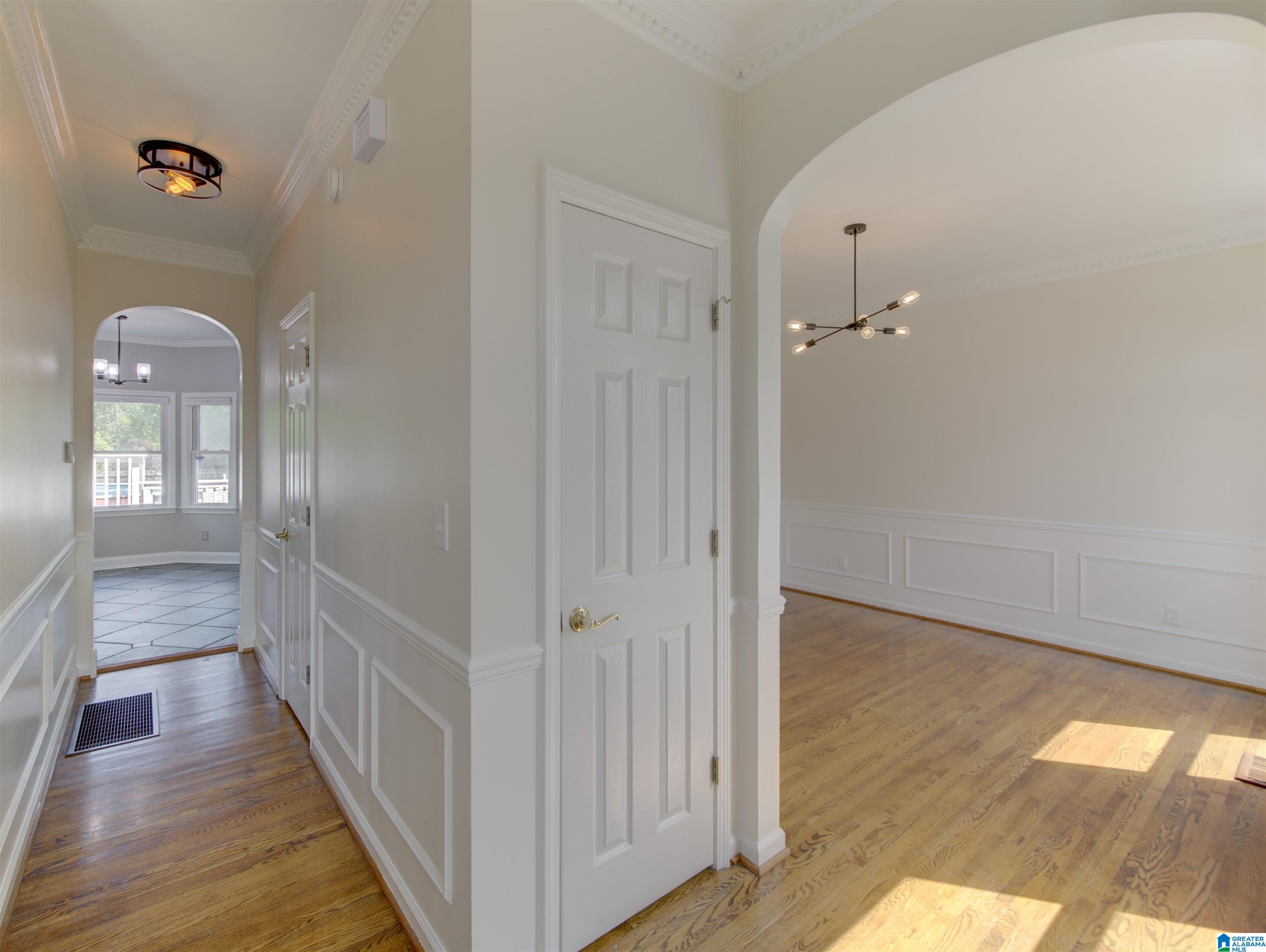 2209 Circle View Lane Birmingham, AL 35244 - Photo 2 of 34