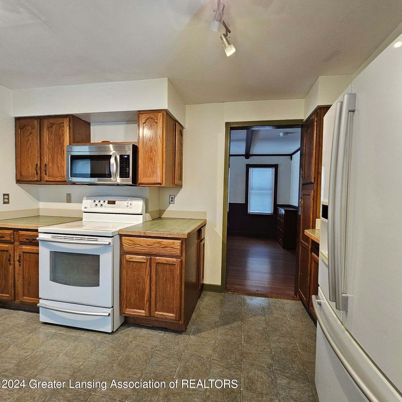15718 Turner Road Lansing, MI 48906 - Photo 5 of 22 image000001