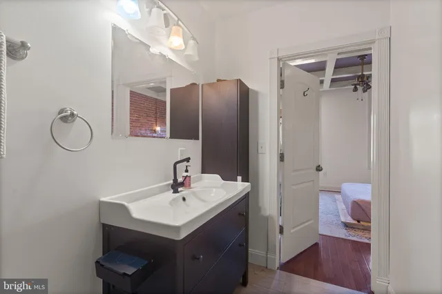 $2,700 | 431 South Robinson Street, Baltimore, MD 21224