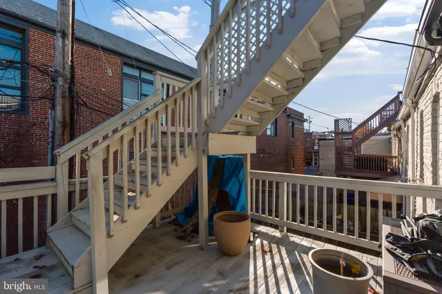 $2,700 | 431 South Robinson Street, Baltimore, MD 21224