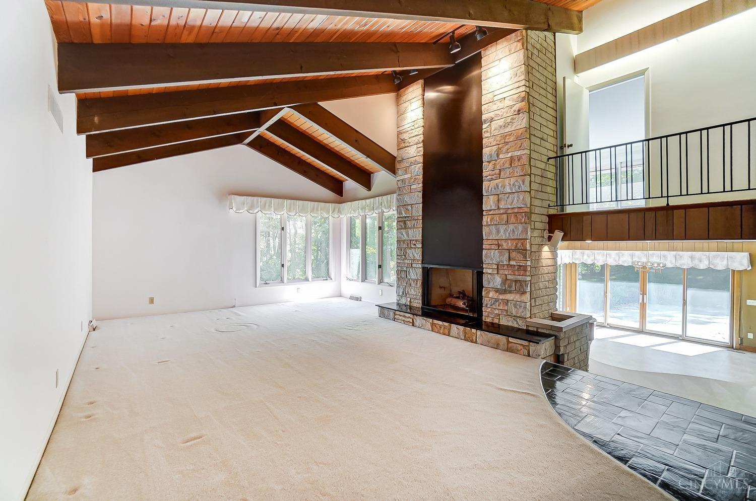 6002 Gaines Road Cincinnati, OH 45247 - Photo 4 of 50