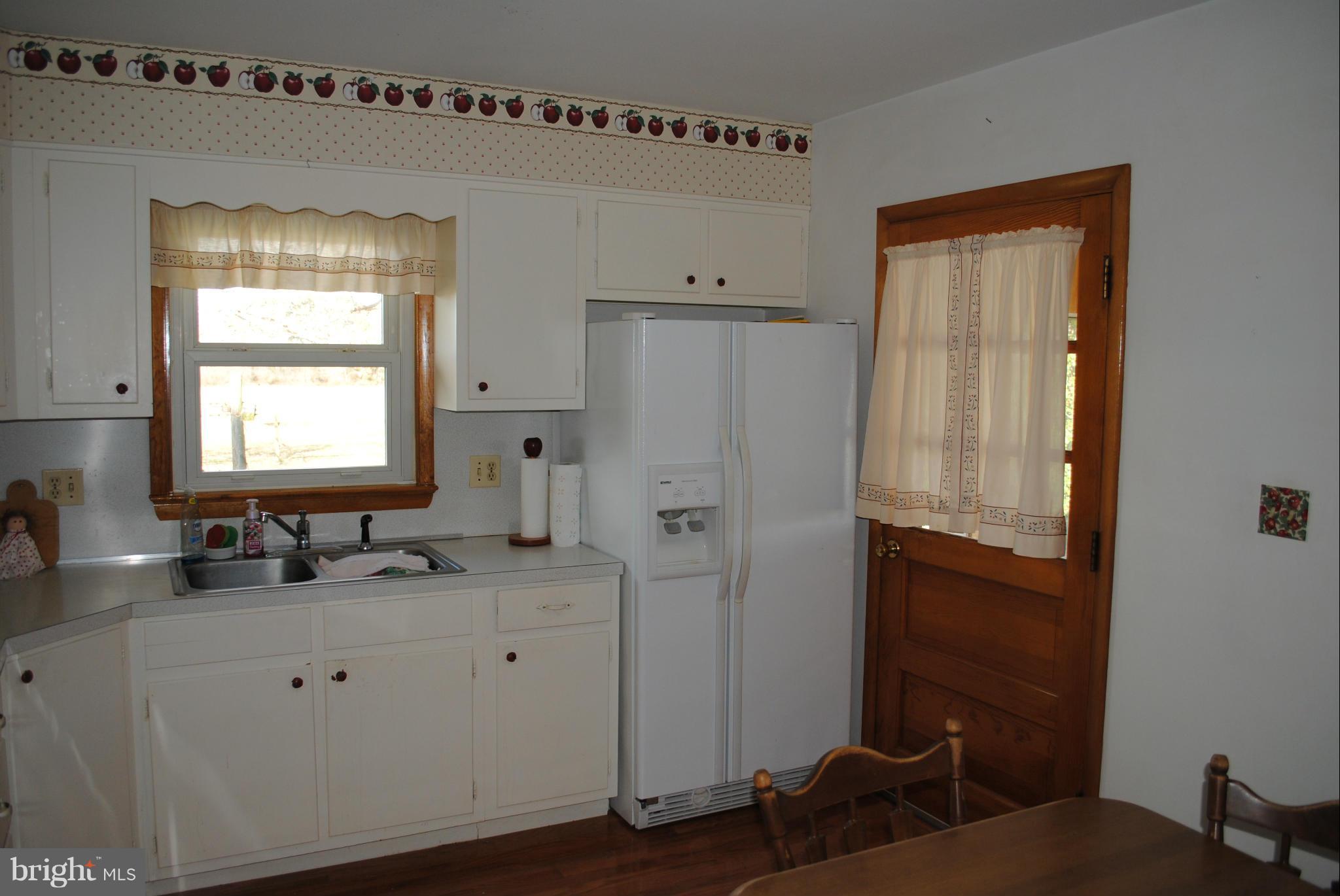 23206 Old Fairlee Road Chestertown, MD 21620 - Photo 8 of 16 Kitchen