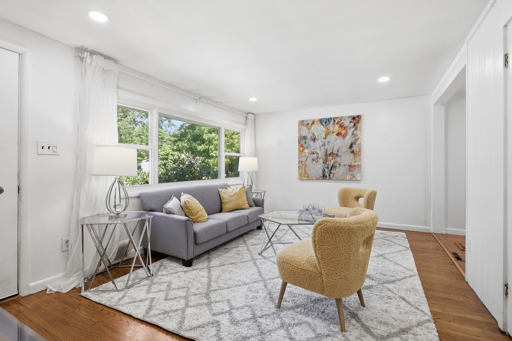 75 Proctor Road Chelmsford, MA 01824 - Photo 3 of 28 Gallery Image 3
