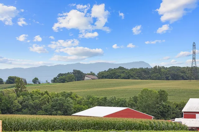 $379,000 | 203 Scarlet Maple Lane, Unit 121, Bridgewater, VA 22812