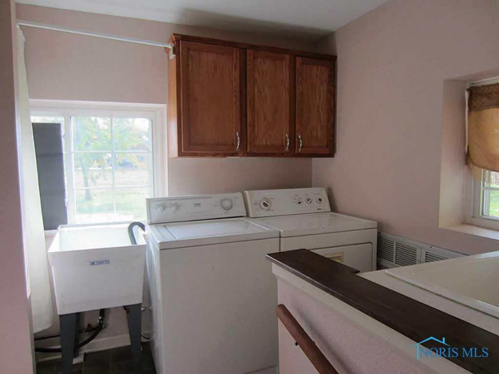 2102 Mathews Road Northwood, OH 43619 - Photo 12 of 18 Gallery Image 12