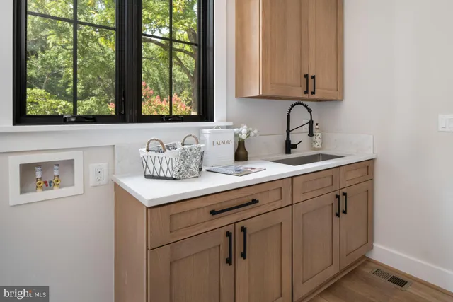 $1,395,000 | 3044 Clearview Farm Lane, Warrenton, VA 20186