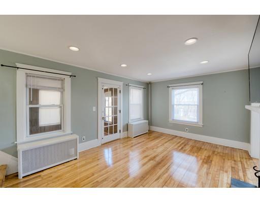 82 Morningside Road Worcester, MA 01602 - Photo 3 of 23