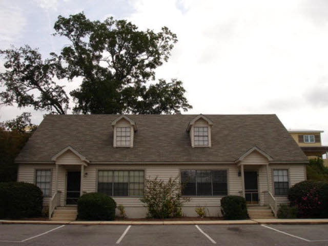 19 South Summit Street, Unit 1 Fairhope, AL 36532 - Photo 1 of 7