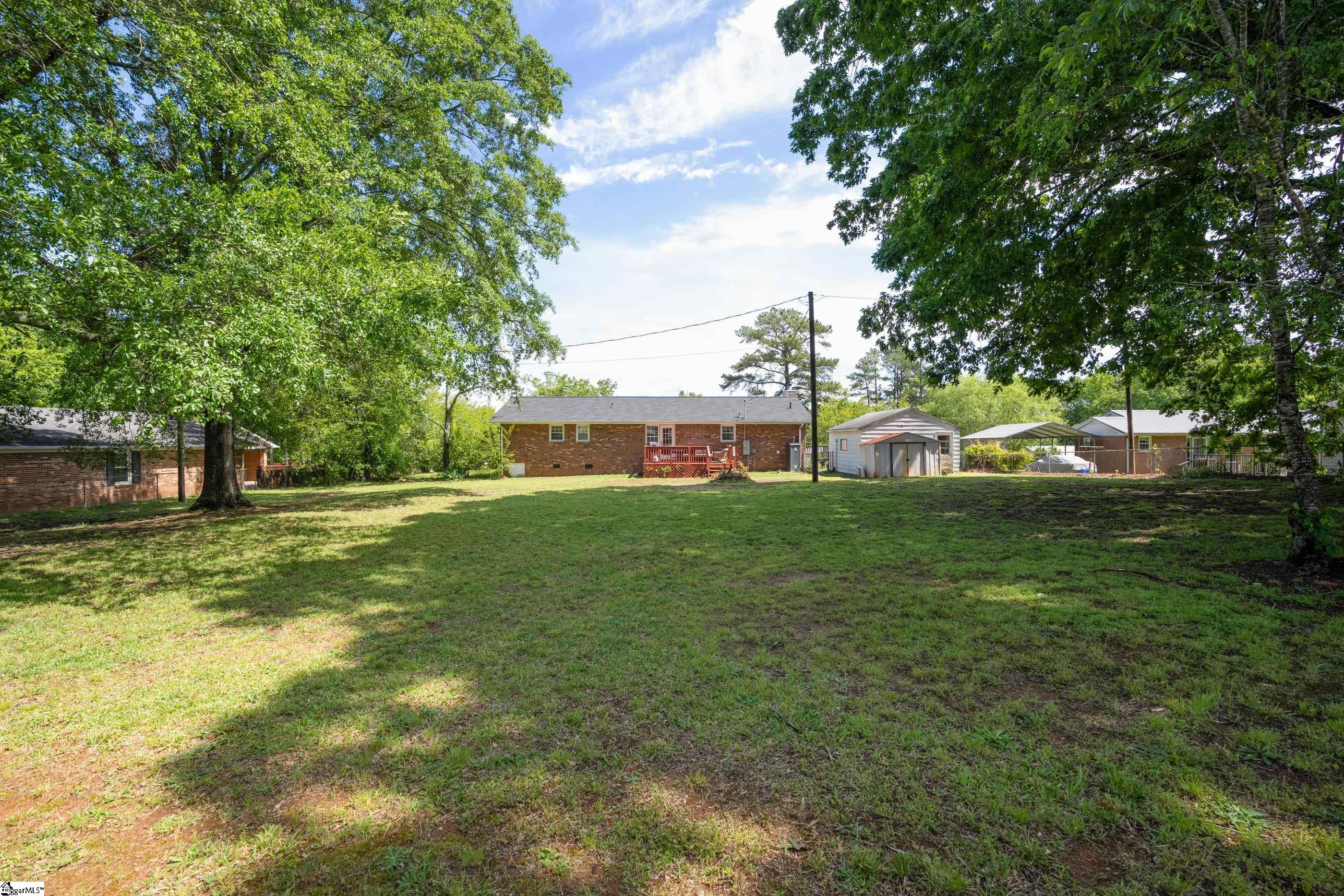 110 Springdale Drive Belton, SC 29627 - Photo 17 of 28