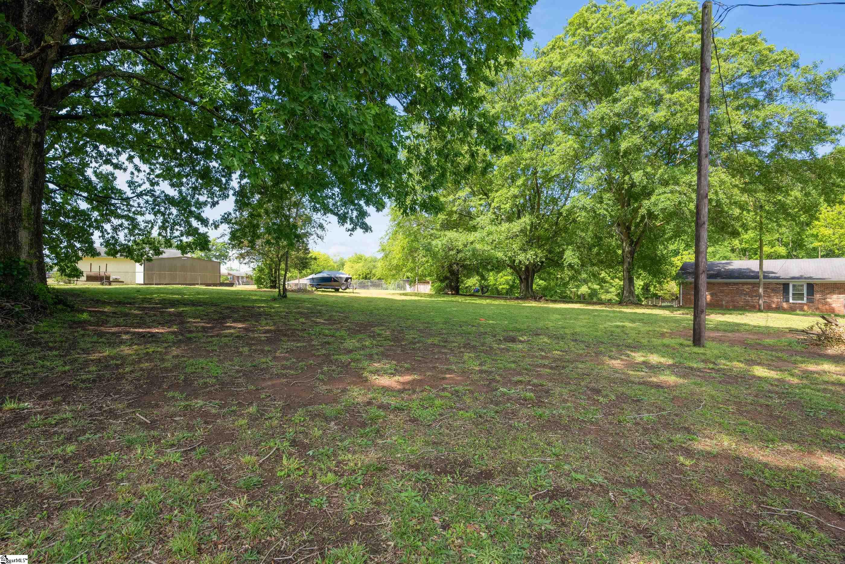 110 Springdale Drive Belton, SC 29627 - Photo 23 of 28