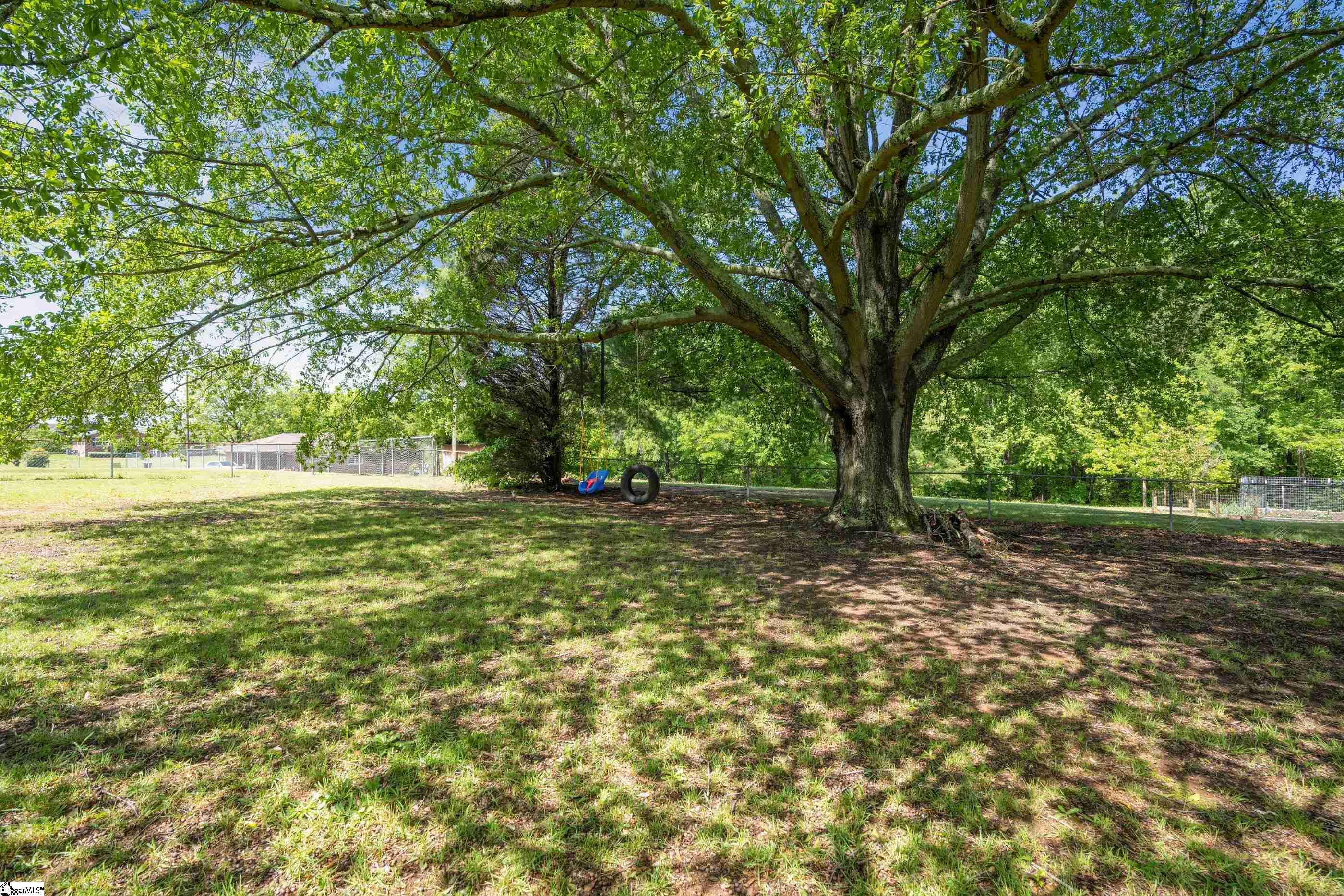 110 Springdale Drive Belton, SC 29627 - Photo 24 of 28