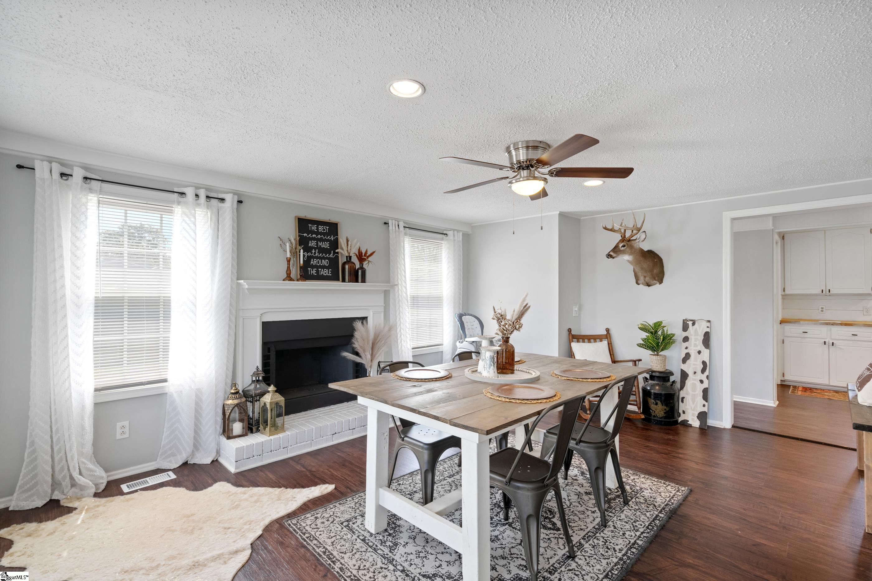 110 Springdale Drive Belton, SC 29627 - Photo 6 of 28