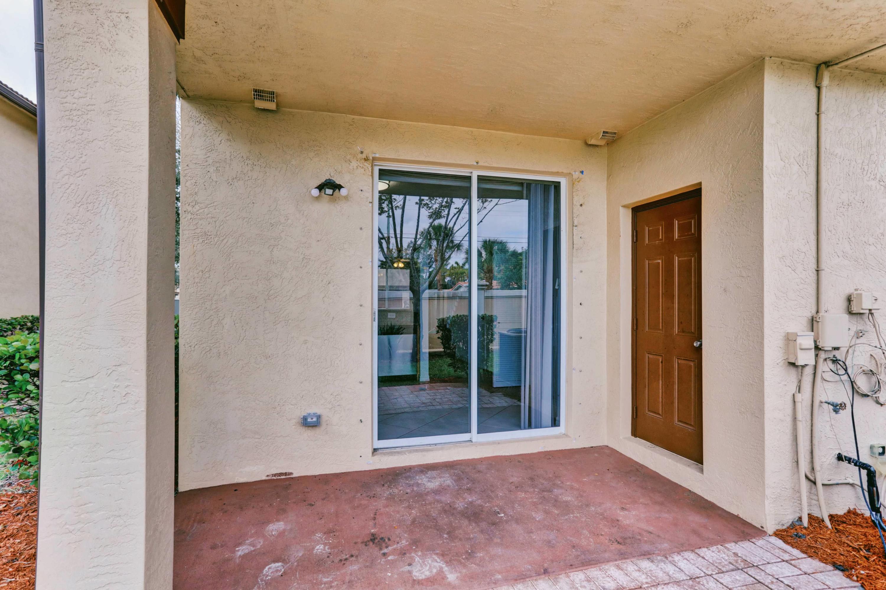 3540 Oleander Terrace Riviera Beach, FL 33404 - Photo 18 of 39 27_320a8665_6_7_8_9_airmagic_processed