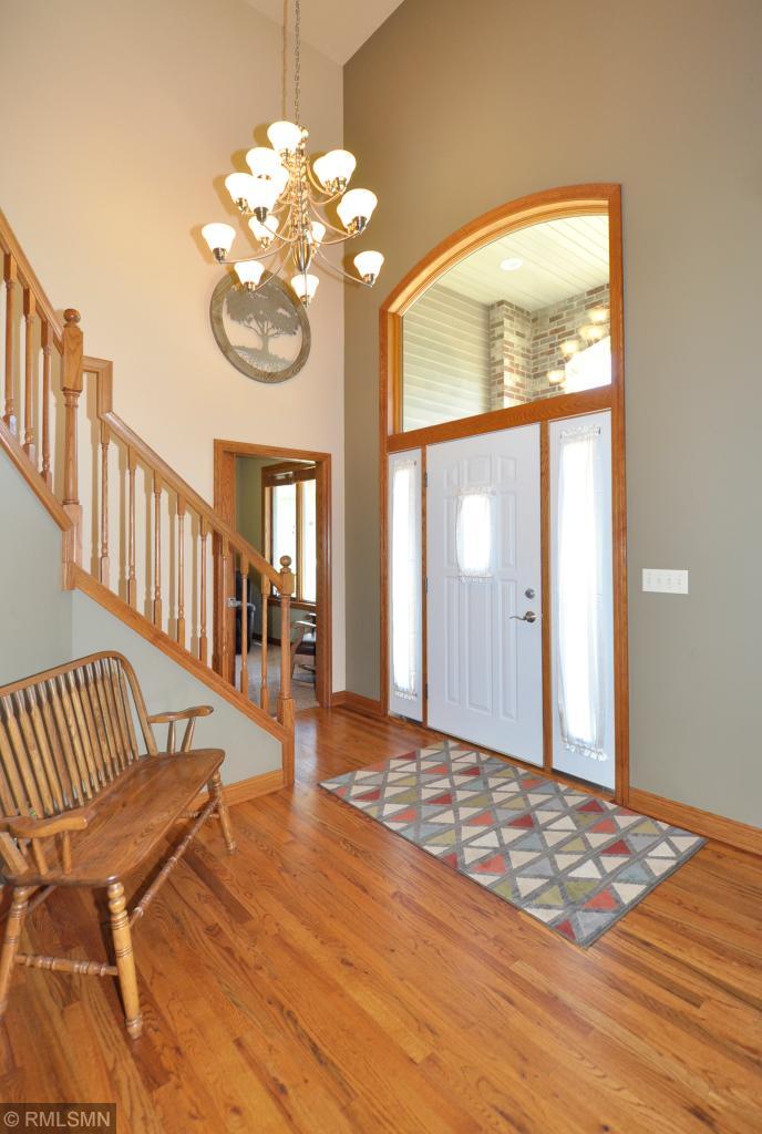 2444 Colleen Lane Northeast Rochester, MN 55906 - Photo 2 of 33