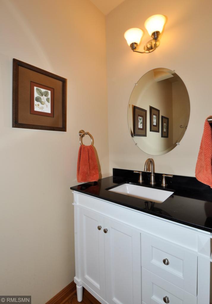 2444 Colleen Lane Northeast Rochester, MN 55906 - Photo 13 of 33