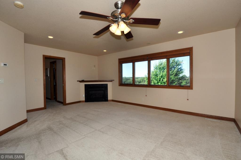 2444 Colleen Lane Northeast Rochester, MN 55906 - Photo 15 of 33