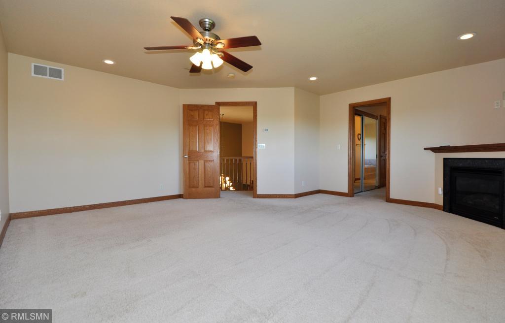 2444 Colleen Lane Northeast Rochester, MN 55906 - Photo 16 of 33