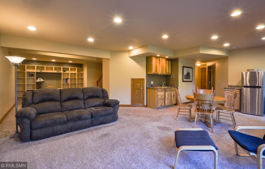 2444 Colleen Lane Northeast Rochester, MN 55906 - Photo 29 of 33