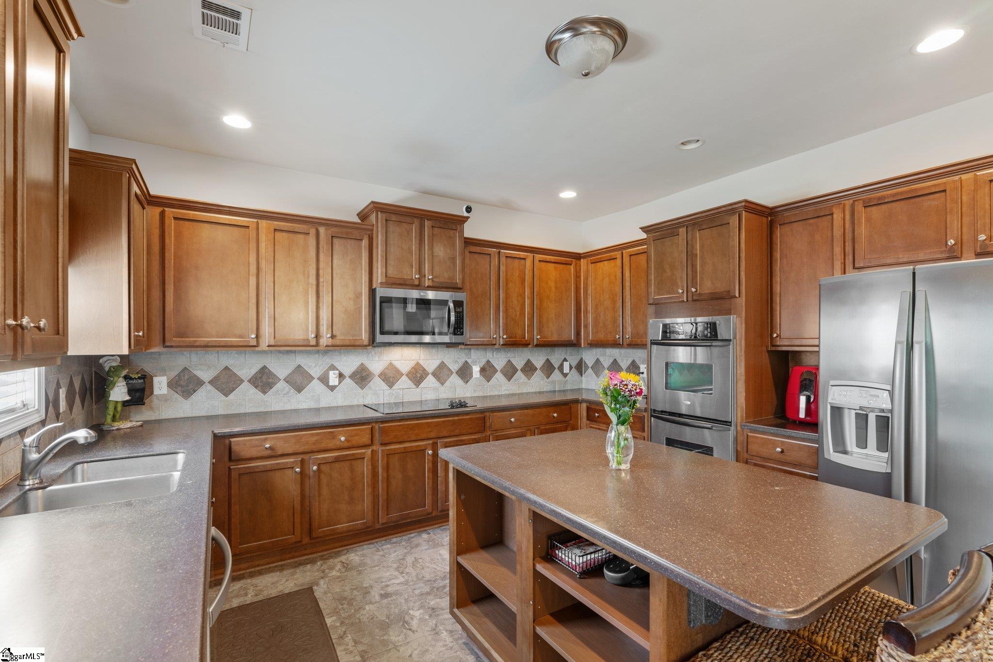 208 Rivanna Lane Greenville, SC 29607 - Photo 7 of 33 Gallery Image 7