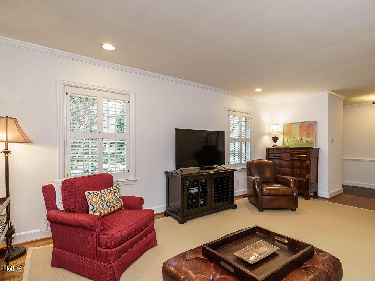 2001 Manuel Street Raleigh, NC 27612 - Photo 9 of 38 009-1280x960-living-room