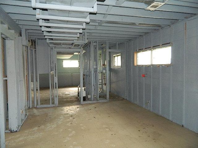 13908 South Reeves Road Robbins, IL 60472 - Photo 17 of 22 Gallery Image 17