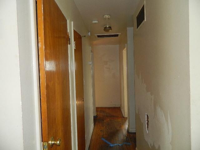 13908 South Reeves Road Robbins, IL 60472 - Photo 8 of 22 Gallery Image 8