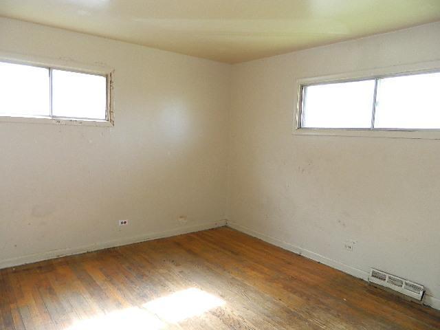 13908 South Reeves Road Robbins, IL 60472 - Photo 10 of 22 Gallery Image 10