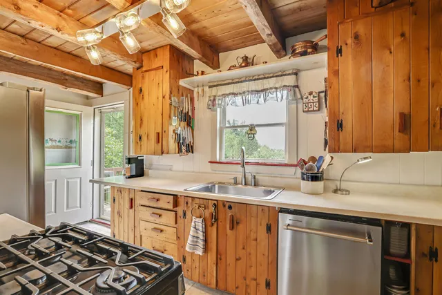 $550,000 | 1435 Dexter Mountain Road, Glover, VT 05839