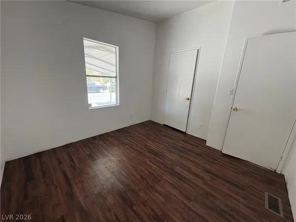 $1,652 | 4877 Saguaro Way, Las Vegas, NV 89121