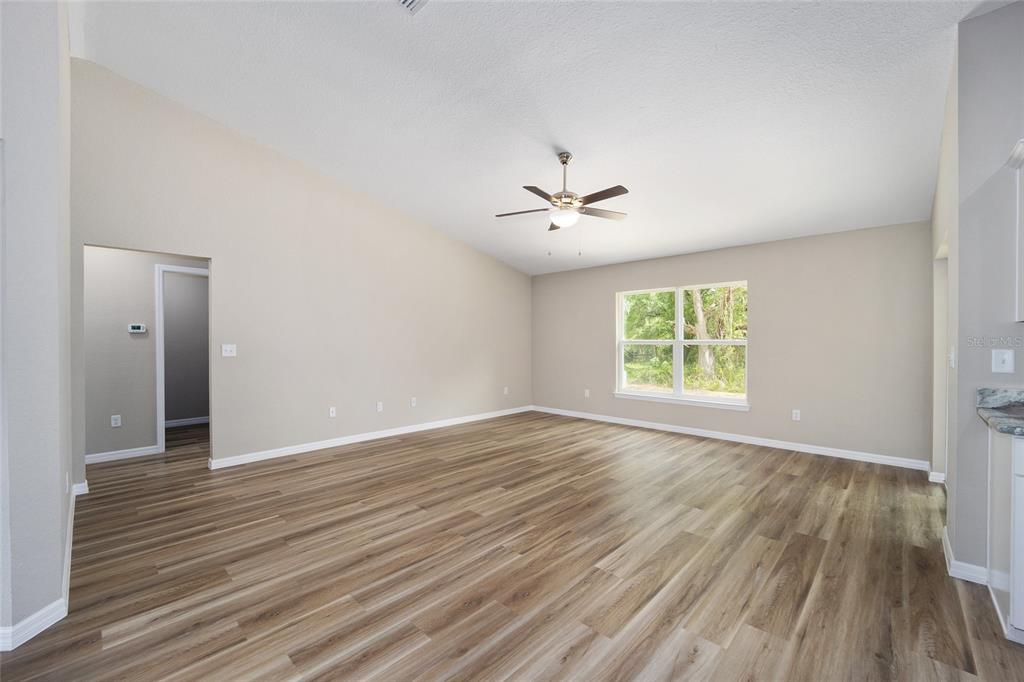9256 Southwest 125th Ct Road Dunnellon, FL 34432 - Photo 4 of 27