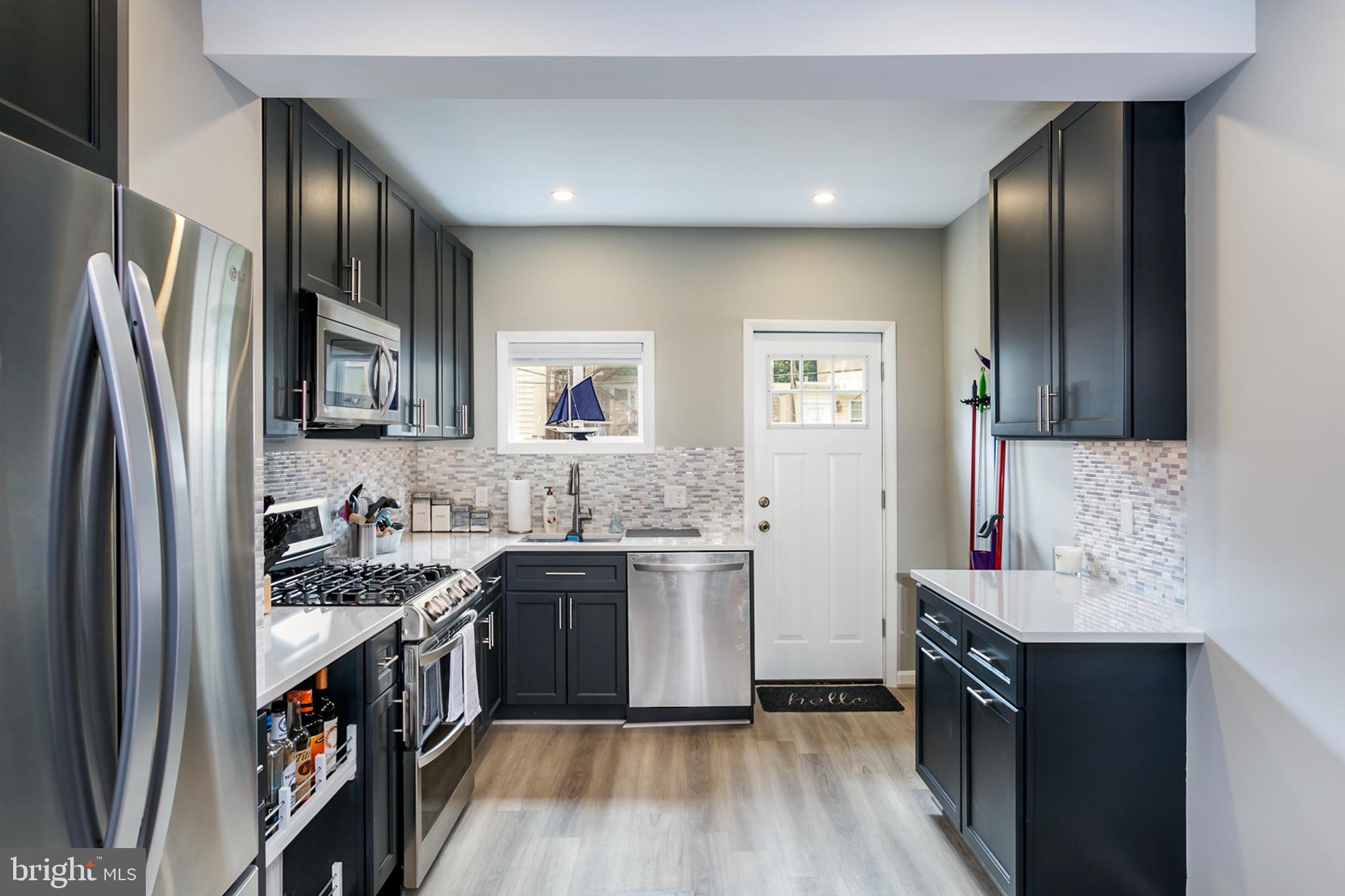 1325 Cooksie Street Baltimore, MD 21230 - Photo 8 of 19 Abundant counter space!