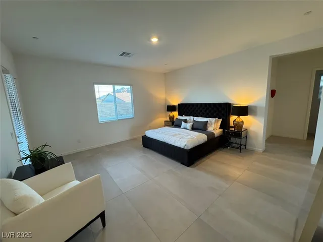 $5,950 | 10851 Mila Lndg Avenue, Las Vegas, NV 89166