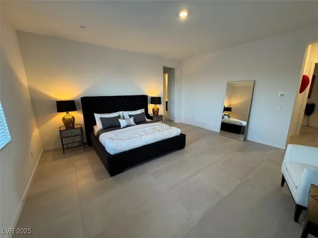 $5,950 | 10851 Mila Lndg Avenue, Las Vegas, NV 89166