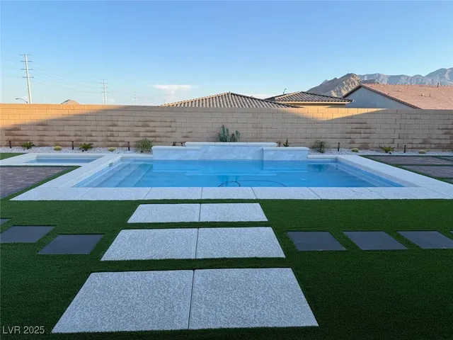 $5,950 | 10851 Mila Lndg Avenue, Las Vegas, NV 89166