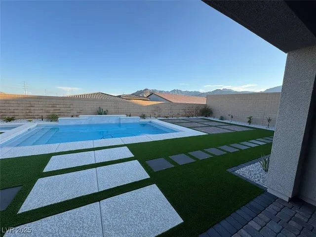 $5,950 | 10851 Mila Lndg Avenue, Las Vegas, NV 89166