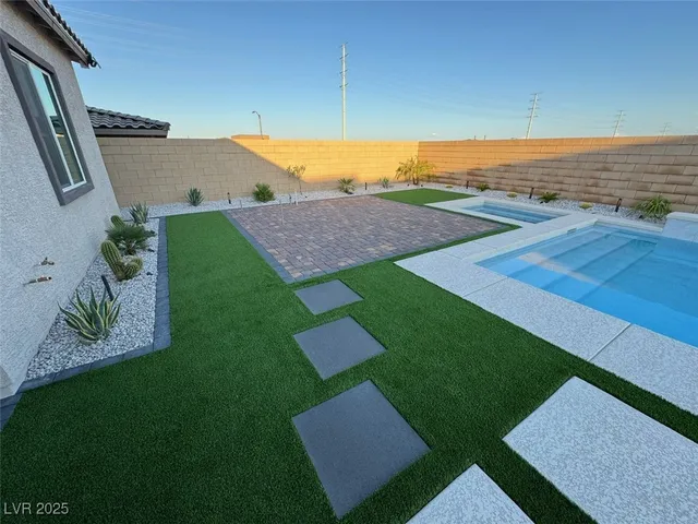 $5,950 | 10851 Mila Lndg Avenue, Las Vegas, NV 89166