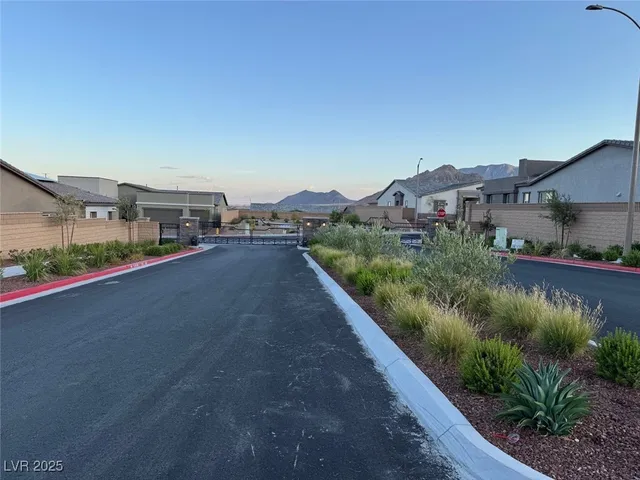 $5,950 | 10851 Mila Lndg Avenue, Las Vegas, NV 89166