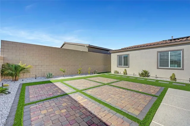 $5,945 | 10851 Mila Lndg Avenue, Las Vegas, NV 89166