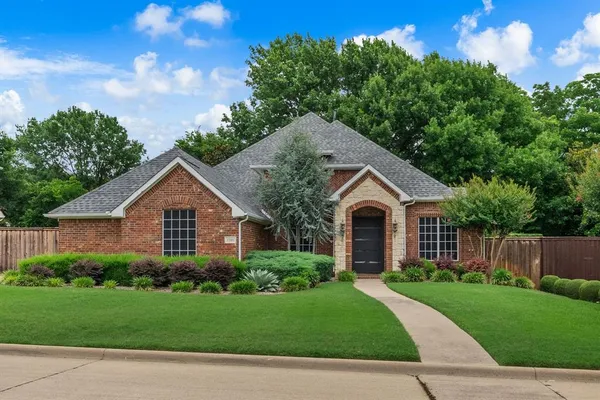$556,900 | 1910 Skipaway Drive, Rowlett, TX 75088