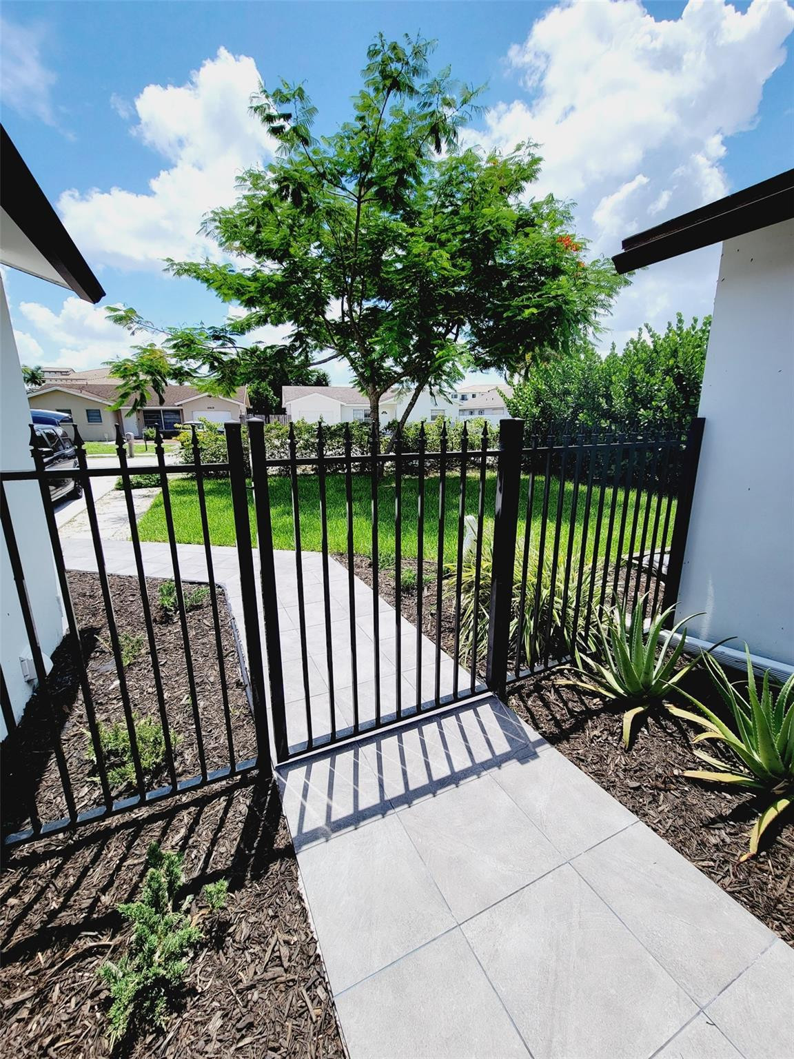 22635 Southwest 64th Way Boca Raton, FL 33428 - Photo 4 of 37 Photo 4