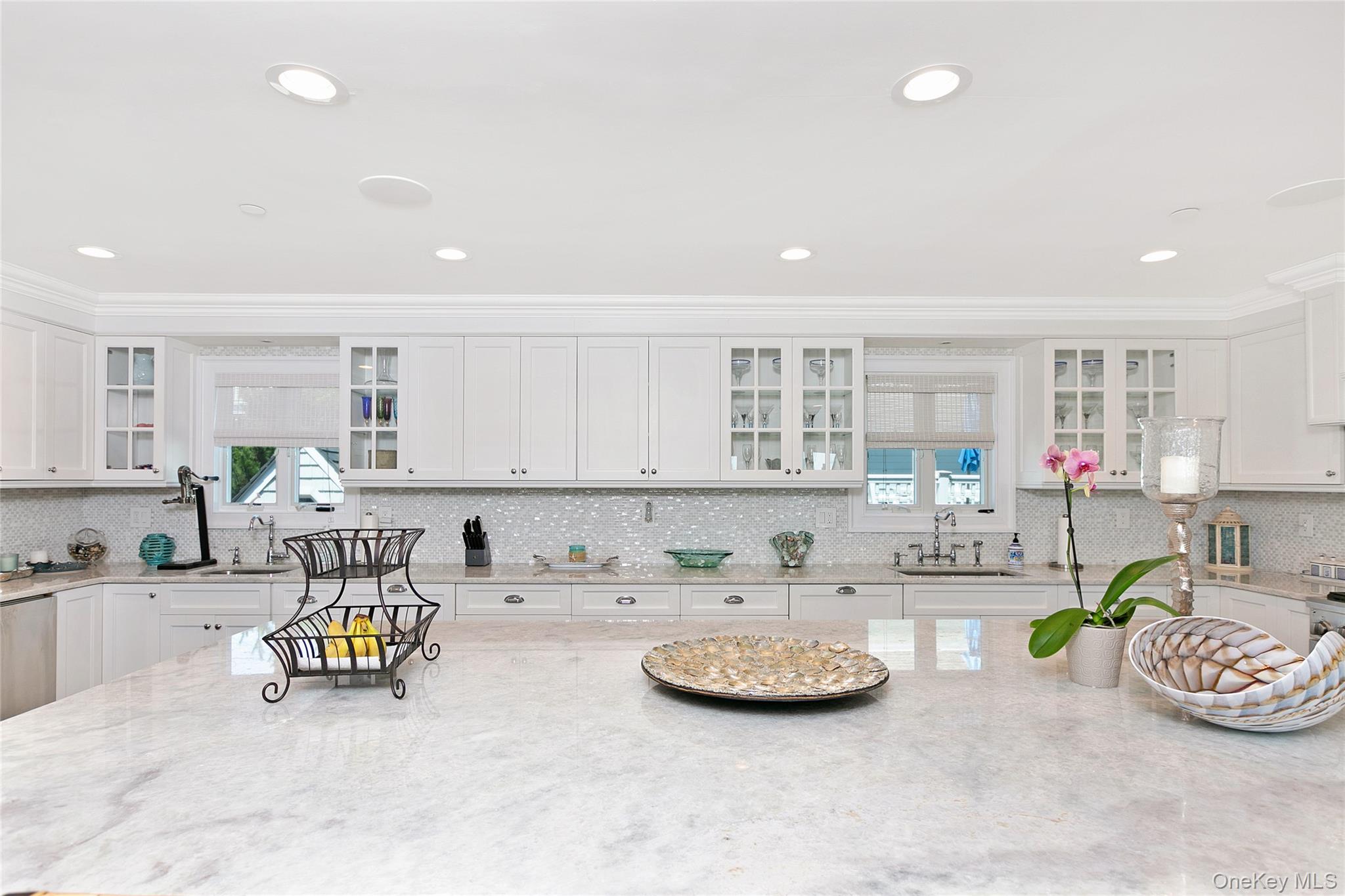 879 Oceanfront Long Beach, NY 11561 - Photo 4 of 49