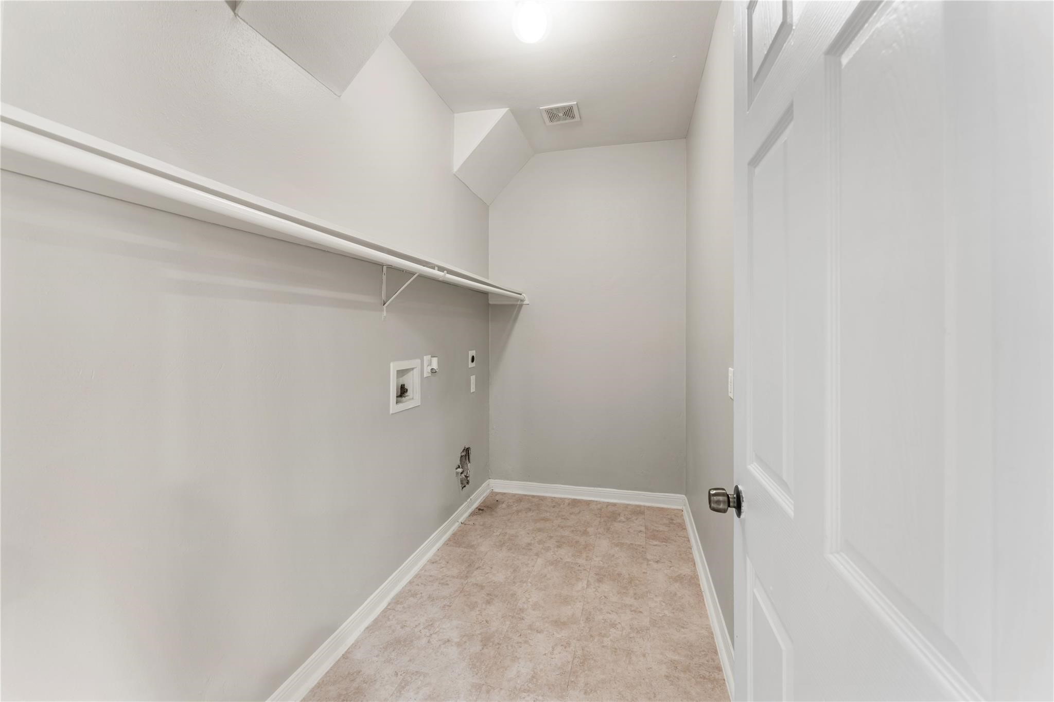 9610 Buffum Street, Unit B Houston, TX 77051 - Photo 13 of 25 a view of room