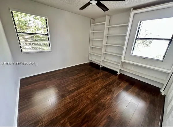 $4,100 | 1431 Southwest 87th Way, Pembroke Pines, FL 33025