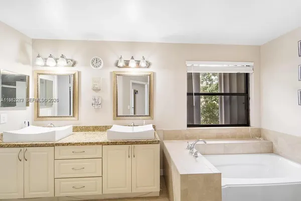 $4,100 | 1431 Southwest 87th Way, Pembroke Pines, FL 33025