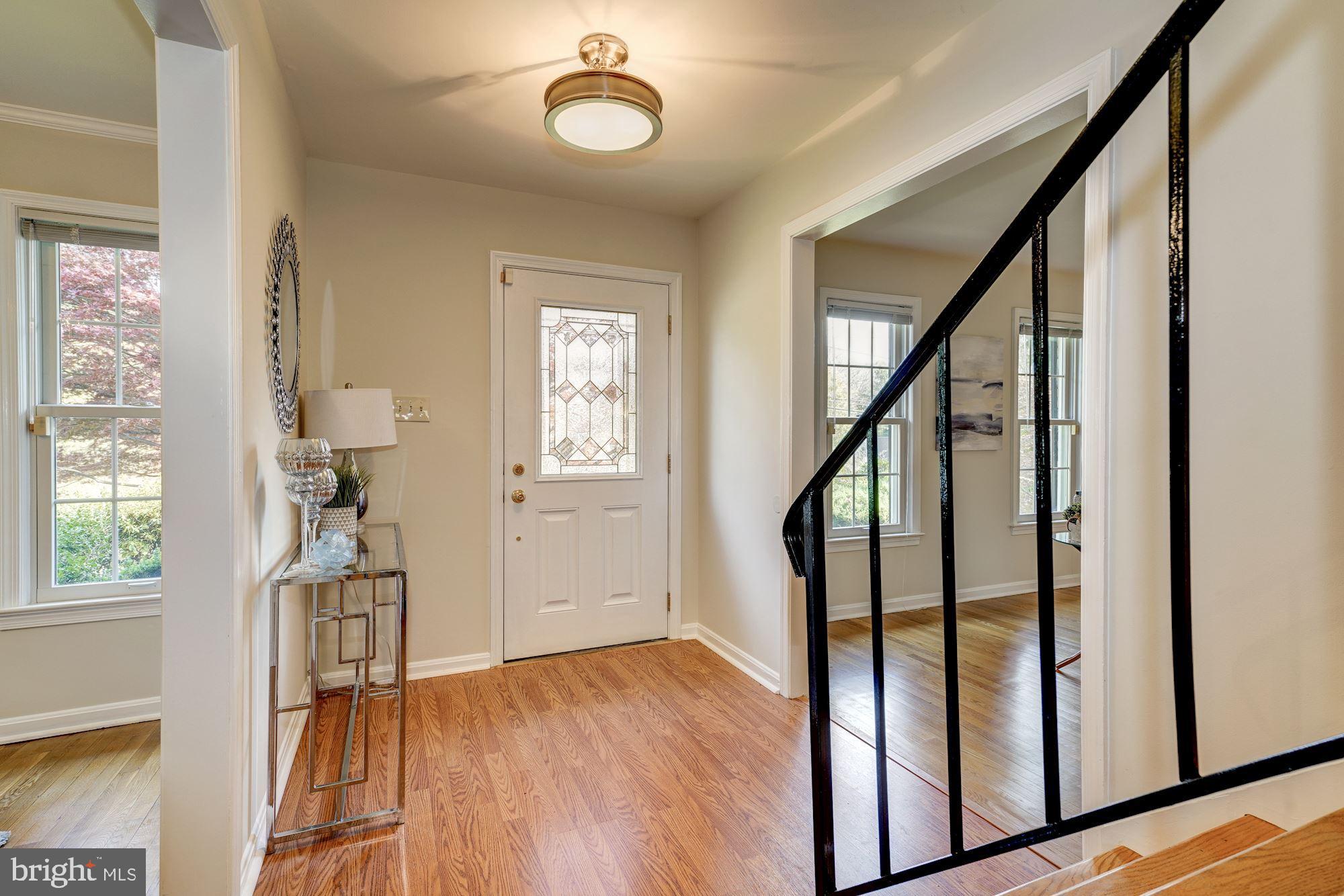 9004 Jones Mill Road Chevy Chase, MD 20815 - Photo 3 of 39 Gracious entry foyer