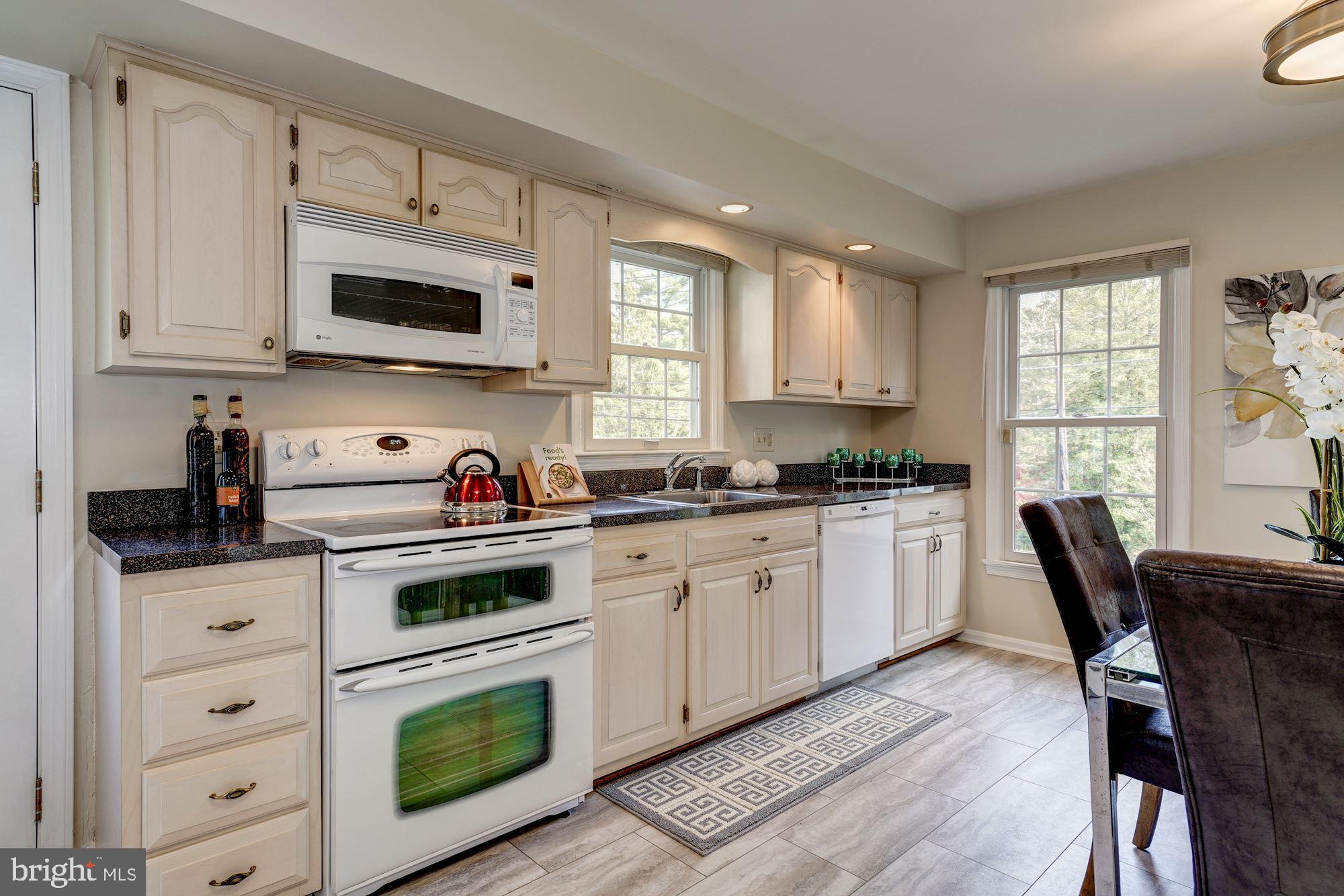 9004 Jones Mill Road Chevy Chase, MD 20815 - Photo 10 of 39 Excellent counter & storage space